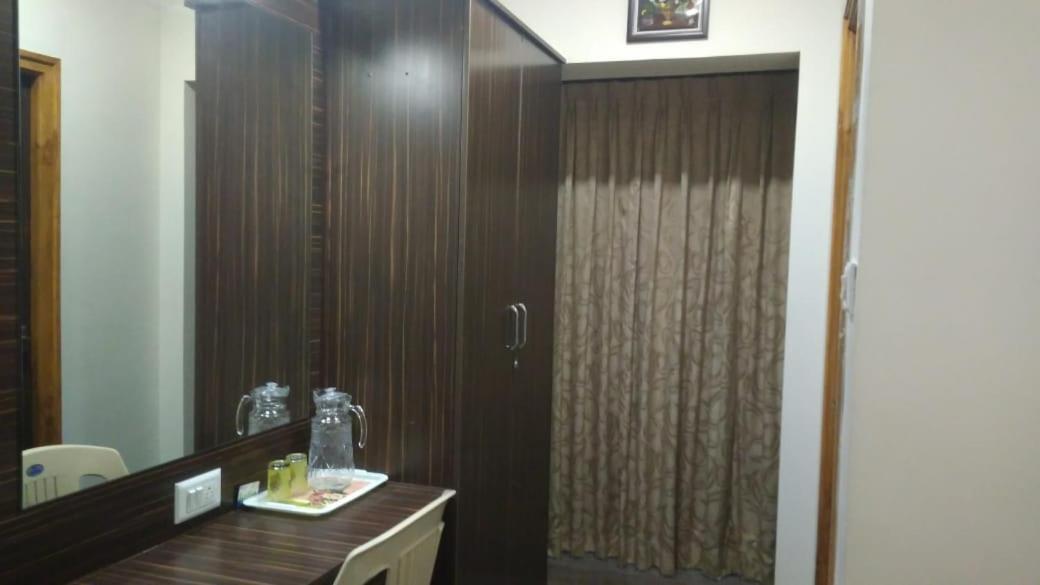 Famous Residency Hotell Tiruchirappalli Eksteriør bilde