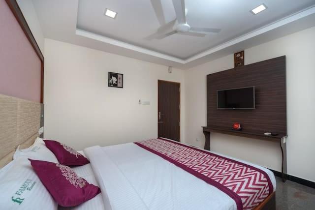 Famous Residency Hotell Tiruchirappalli Eksteriør bilde