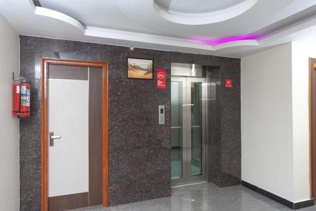 Famous Residency Hotell Tiruchirappalli Eksteriør bilde