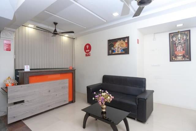 Famous Residency Hotell Tiruchirappalli Eksteriør bilde